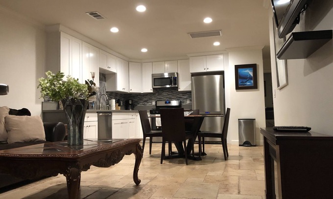 Downtown Casa | Modern 3 bed 2 bath by the Beach Pets ok!