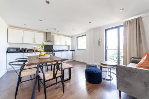 Hackney Central Apartamento | Modern 3 Bed & 3 Bathrooms Flat, Hackney Downs