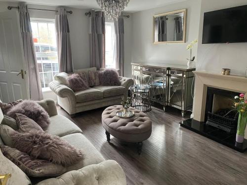 Queens Quarter Casa | Modern 3-bed home in ideal location with 2 parking spaces