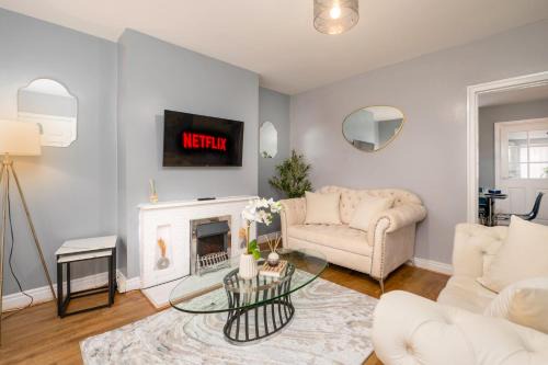 Warmsworth Casa | Modern 3 bed minutes from the A1 & the Races!