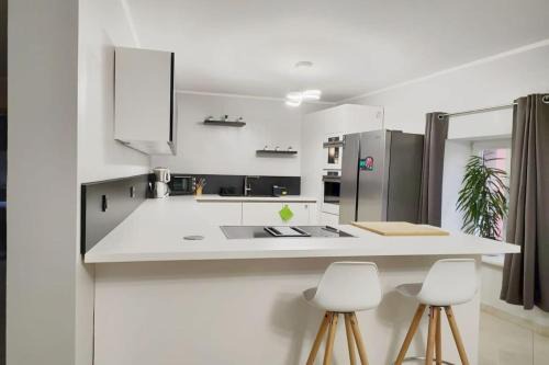 Useldange Apartamento | Modern 3 Bedroom Apartment near Useldange Castle