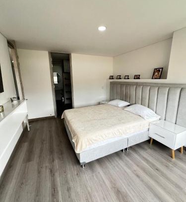 La America Apartamento | Modern 3 Bedroom Apartment with balcony