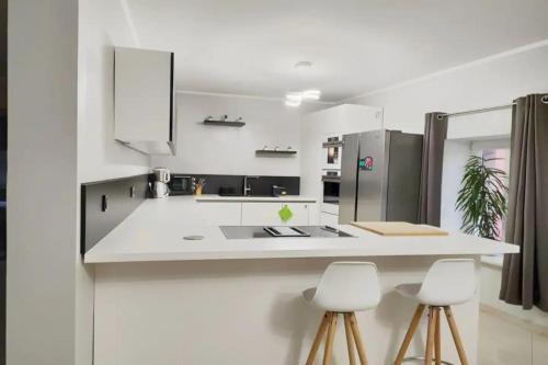 Useldange Apartamento | Modern 3 bedroom apartment near Useldange castle