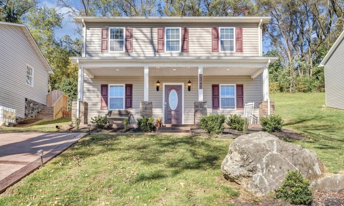 Roanoke Casa | Modern 3 bedroom Roanoke Residential Home