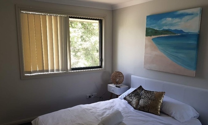 Hornsby Villa | Modern 3 bedroom townhouse in Hornsby Centre