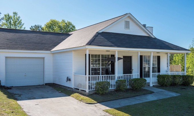 Huntcliff Casa | Modern 3BA w/ Stunning Amenities