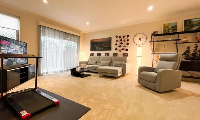 Marsfield Casa | Modern 3BD Townhouse in Marsfield