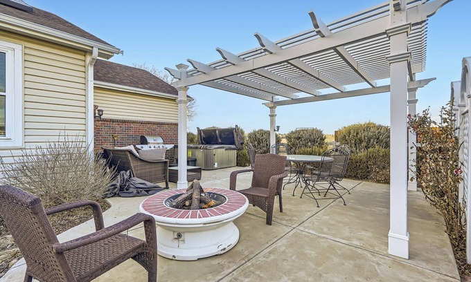 Brighton Casa | Oasis Moderno de 3 Dormitorios con Jacuzzi y Espacio de Trabajo Cerca de DIA"