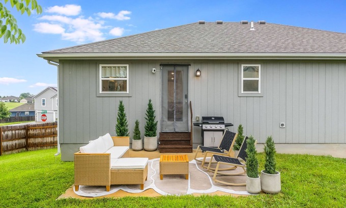 Grandview Casa | Modern 3BR Home Clean & Bright