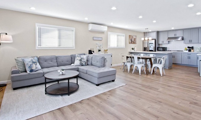La Puente Casa | Modern 3BR Home + Parking + Near DTLA #TravelSGV