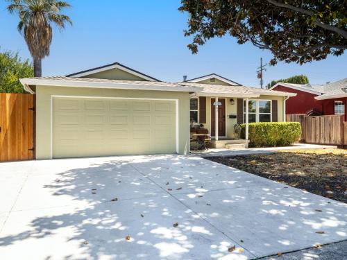 Santa Clara Casa | Modern 3BR in Silicon Valley - BBQ & Netflix
