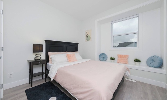 Willoughby Casa | Modern 3BR Near Langley Events Centre & EV charger