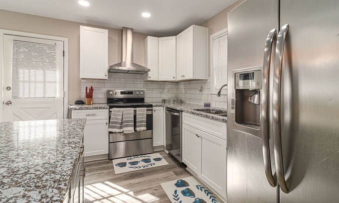 Church Street Casa | Modern 3BR Retreat with Huge Yard & Grill - Sleeps 8 close to ATL Airport