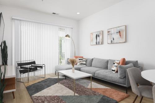 Cleveland Park Apartamento | Modern 4 Bed Space in Walkable Area -3 Miles to Downtown