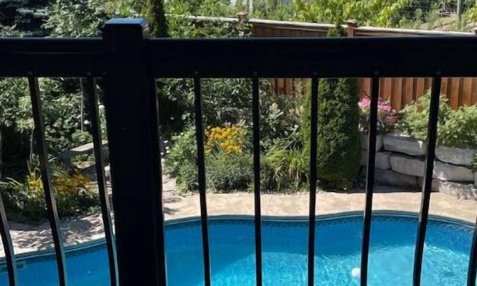 Township of Woolwich Casa | Modern 4 bedroom house with views to a farm.