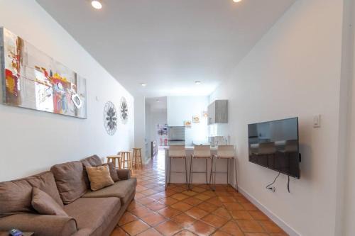 San Francisco Apartamento | Modern 4-Bedroom Penthouse in historic Old San Juan