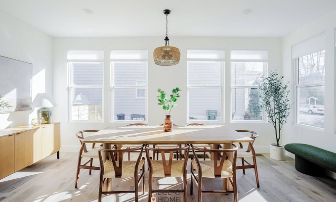 Roselawn Finance Casa | Modern 4Bed, 3 Baths 1st Floor King Bed by Oakley