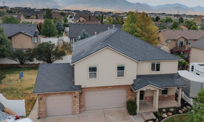 West Jordan Casa | Modern 5BR Getaway Sleeps Large Groups Near Ski & City