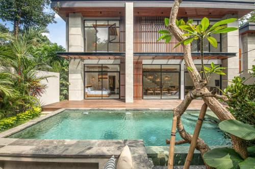 Batubelig Casa | Modern 5br Villa, 400m To The Beach