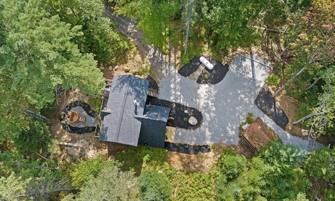 Indian Lake Cabina | Modern Adirondack A-Frame Retreat