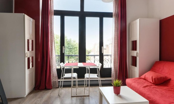 Vauban - Wazemmes Apartamento | Modern and bright studio in Vauban district Central Lille