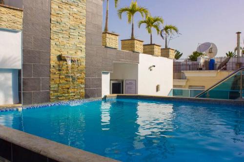 Bella Vista Apartamento | Modern and centric Apartment with pool and gym at Downtown