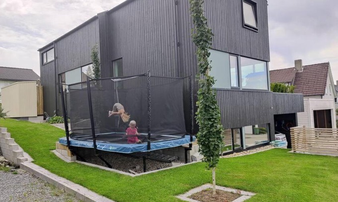 Stavanger Apartamento | Modern and comfortable apartment in attractive neighborhood