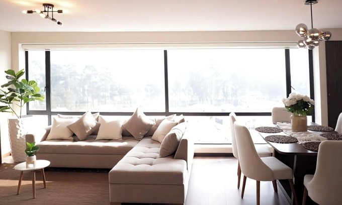 Cuenca Apartamento | Modern and Cozy 3-bedroom apartment with WiFi, fitness room in charming Cuenca