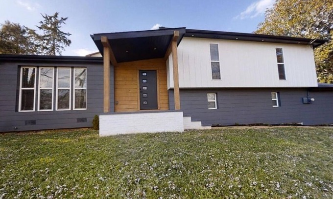 East Brainerd Casa | Modern and Cozy 4-bedroom home