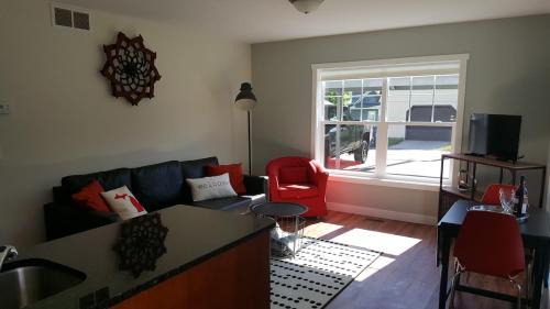 Traverse City Casa | Modern and Pristine Condo -By the GT Commons