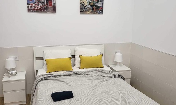 Poblats Maritims Apartamento | Valerie's Sunny Apartment