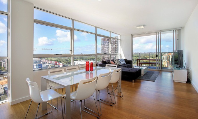 Zetland Apartamento | Modern and Spacious 3BR Zetland Apartment with Views over Moore Park