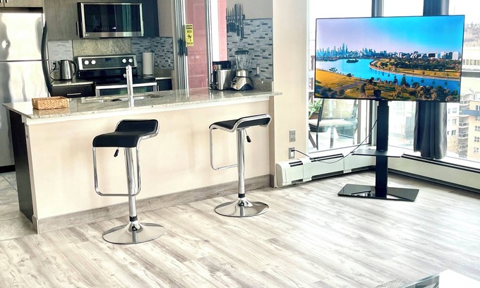 Beltline Condominio | Modern and Stylish Condo plus Free Parking