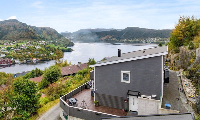 Osteroy Apartamento | Modern apartment with fantastic views!