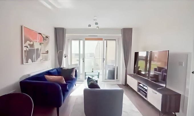 South Ockendon Apartamento | Modern Apartment, close to station. 30 mins from Central London