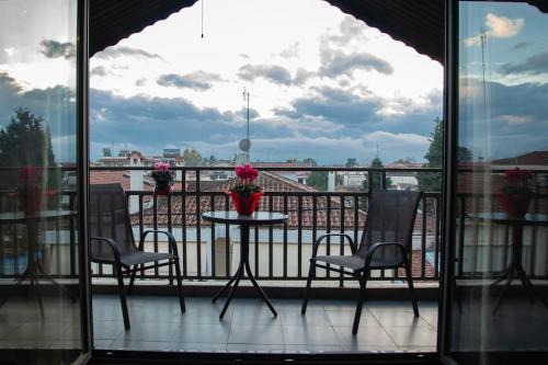 Trikala Apartamento | Modern Apartment Close To Milos ton Xotikon