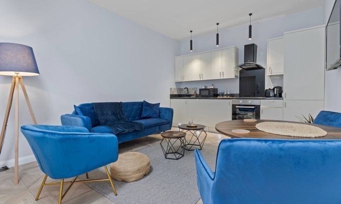 Mapperley Condominio | Modern Apartment Double Bed |Free Parking| Suite 4