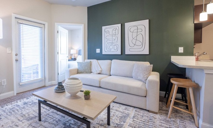 Johns Island Apartamento | Modern Apartment in Prime Location (ID2000X80)