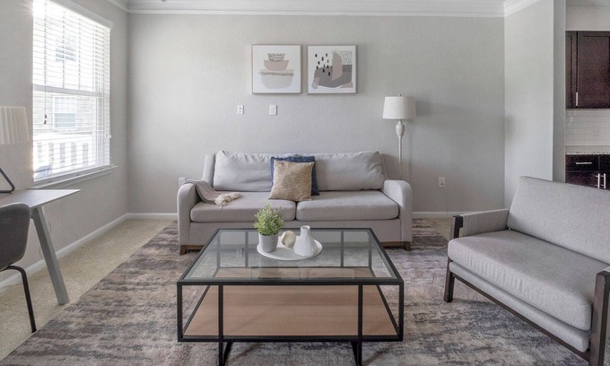 Johns Island Apartamento | Modern Apartment in Prime Location (ID9575X97)