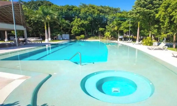 Jacinto Pat Apartamento | Modern Apartment in Cancun! Family condo with pool