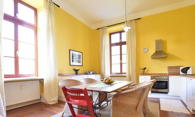 Satow Apartamento | Apartamento gótico en Satow con jardín