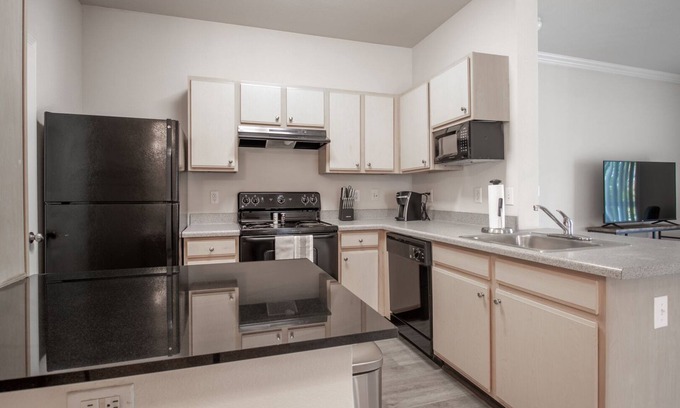 Mount Juliet Apartamento | Modern Apartment in Prime Location (ID4039X27)