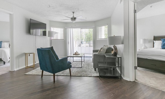 Blue Ash Apartamento | Modern Apartment in Prime Location (ID1387X808)