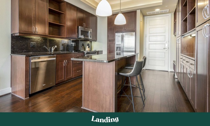 Florence Apartamento | Modern Apartment in Prime Location (ID8502)