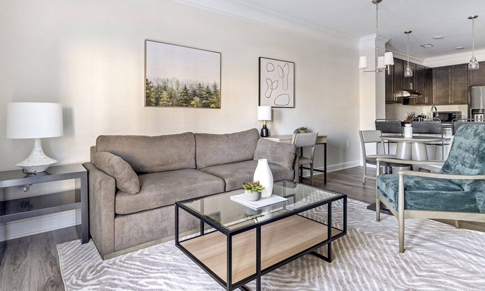 Clayton Apartamento | Modern Apartment in Prime Location (ID7356X50)