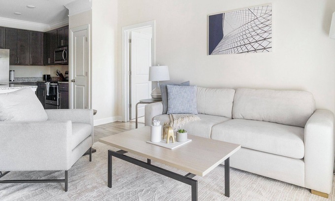 Clayton Apartamento | Modern Apartment in Prime Location (ID1012X166)