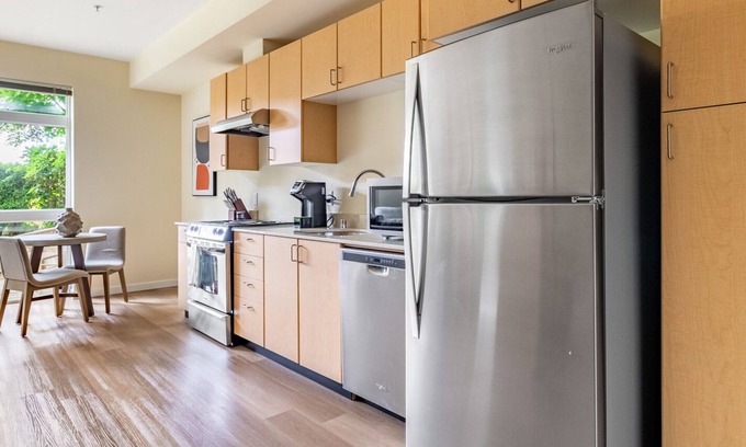 Everett Apartamento | Modern Apartment in Prime Location (ID9955X51)