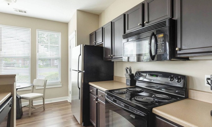 Fishers Apartamento | Modern Apartment in Prime Location (ID1381X280)