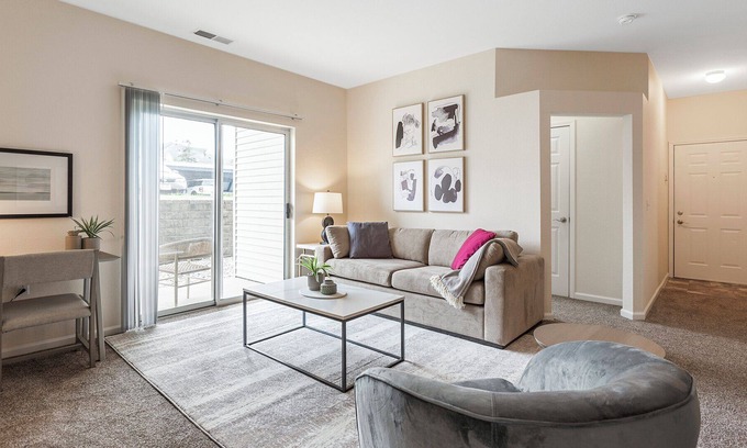 Holland Apartamento | Modern Apartment in Prime Location (ID9894X86)