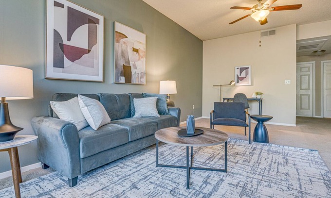 Germantown Apartamento | Modern Apartment in Prime Location (ID2582X66)
